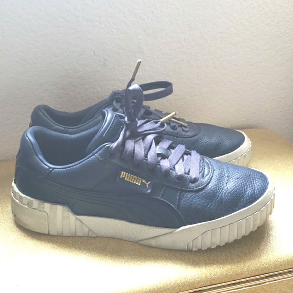 Puma Cali Emboss Low-Top Leather Sneakers in Navy Size 9.5 - Picture 10 of 10